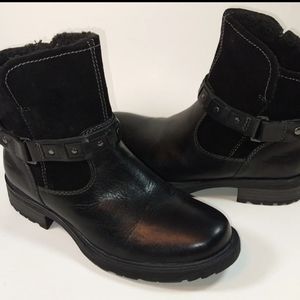 Earth Origins Artistic Onyx Black Leather Booties Sherpa Lines Ankle Boots -6.5